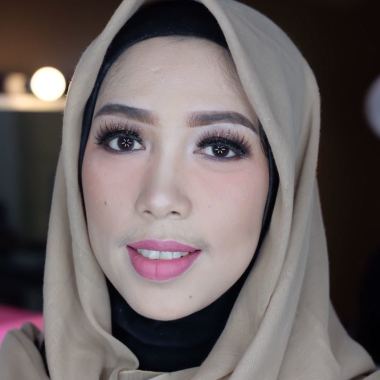 Heriantika Makeup
