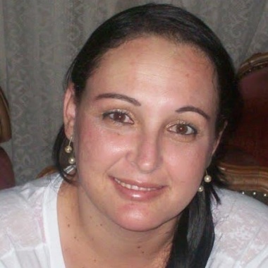 Júnia  Cuidados de Enfermagem Home Care