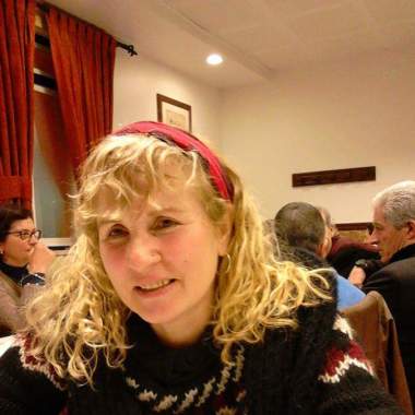 Augusta. Professora do ensino básico variante de português Francês