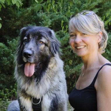 REGARD DE CHIEN - Katya Barbéry - Comportementaliste