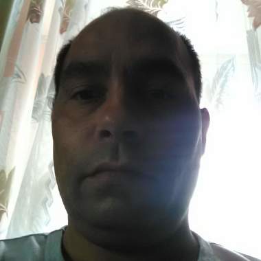 Kürtös László
