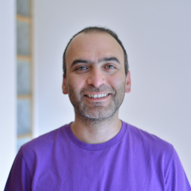 César Poblete Purna Yoga