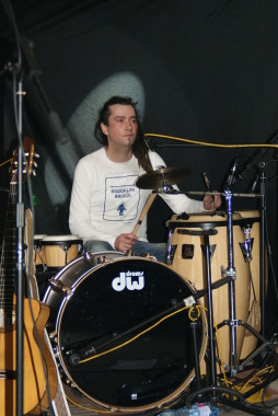 Professeur de batterie et percussions