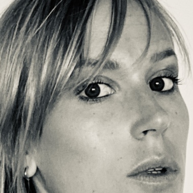 Charlier, Laura