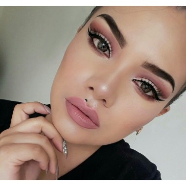Katherin makeup artist