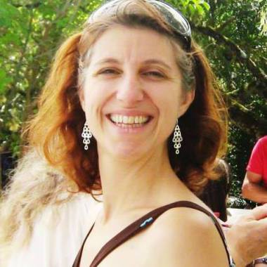Nancy professeur de chant, professeur de yoga