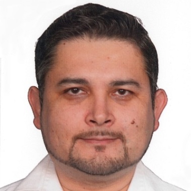Serbest yazılımcı