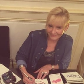 Anne-Sophie Davoli                             Calligraphe