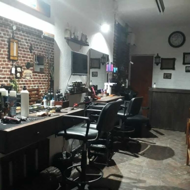 Vintage Peluquería ﹠ Barbería