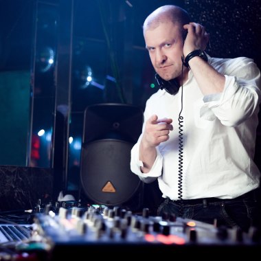DJ Q-HARD