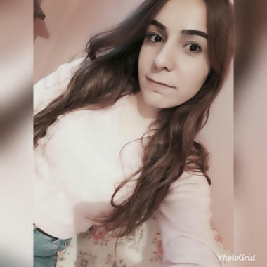 Leyla Elüstü