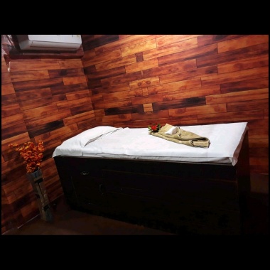 Amenity Spa and Saloon