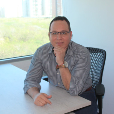 Gabriel Besada - Consultor Especialista Marketing Digital