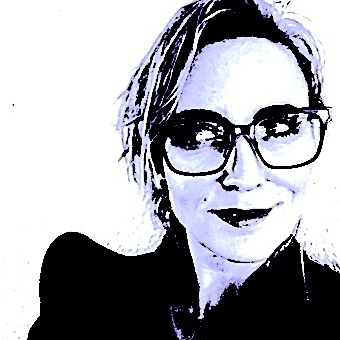 Lise Suell ( MOETRIK creative management)