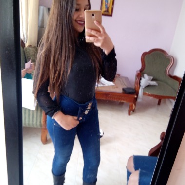 Estefania T