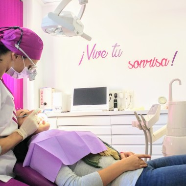 Clínica Dental Laura Herencia