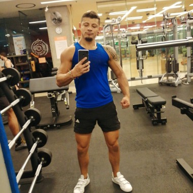 Personal Trainer - instagram/dabtrainer