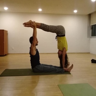 Yoga, Acroyoga