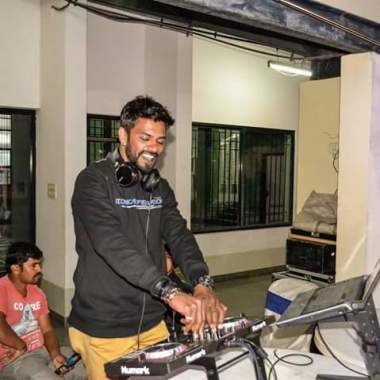Dj Chinni
