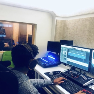 Root 3 5 Studios