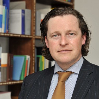 Dr. Burkart Fabian