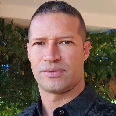 GUZMÁN USUGA JUAN GUILLERMO