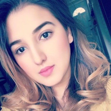 Esha khan