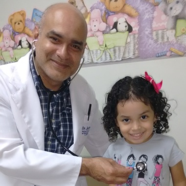 Centro de Especialidades Médicas  Anexo 2, frente a la emergencia