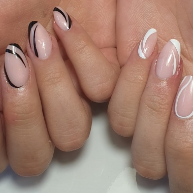 AT Beauty Nails