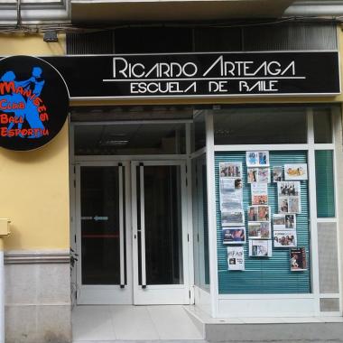 ESCUELA DE BAILE RICARDO ARTEAGA