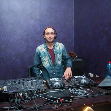 Dj Alehandro