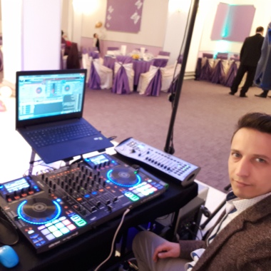 Dj
