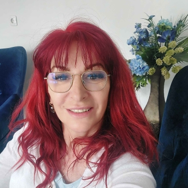 Елена Атанасова