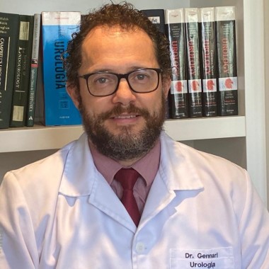 Médico urologista profissional