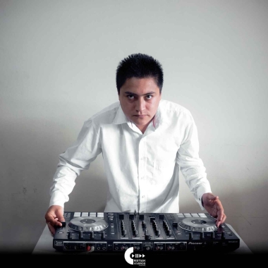 DJ Cristian Viveros