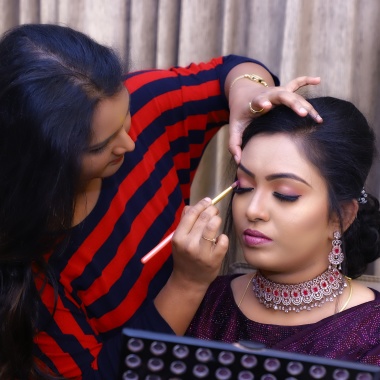 G3 makeup artist