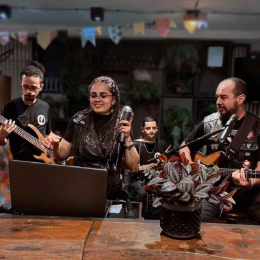 ROCK ROÇA STYLES BAND