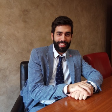M & J ABOGADOS