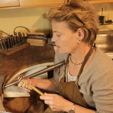 STEFANIE SCHUETZ  - Artisan Bijoutier 