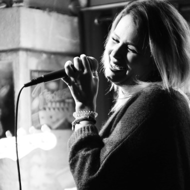 Manon Werner - Chanteuse et professeur de chant