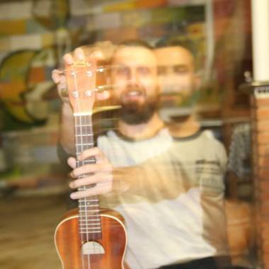 Aulas de Ukulele e Bateria