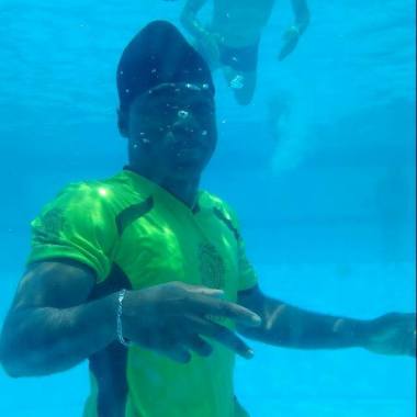Henry moreno natación
