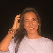Profesora de primaria se ofrece de monitora.