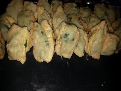 Amel tahu bakso