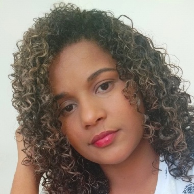 Cláudia babá