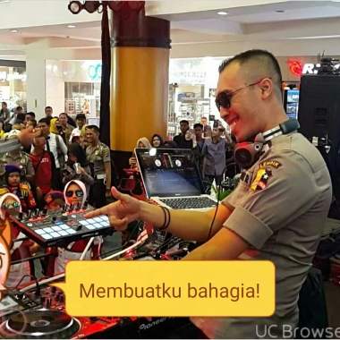 DJ Police Giovanni