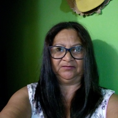 Cuidadora de idosos em casa ou hospitais