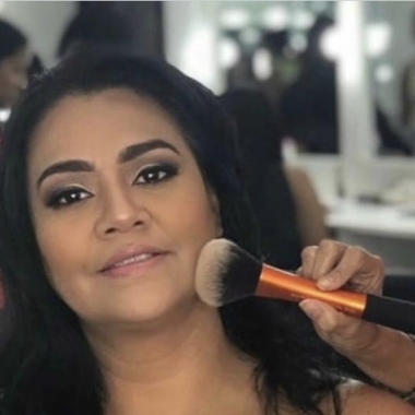 Elizabeth make up