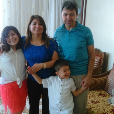 Egitimci univ ogrencisi ve aile babasi