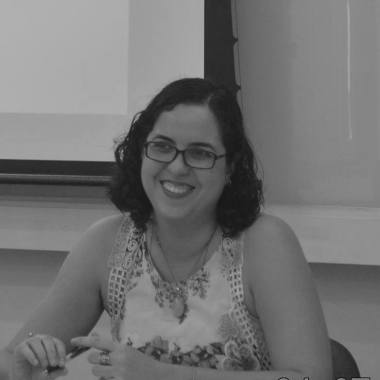 Viviane Perdizio - Aulas Particulares